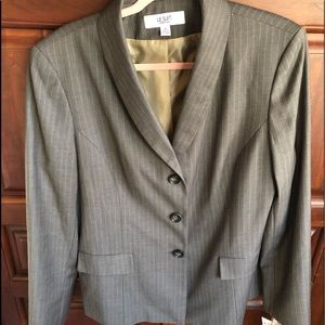 Le Suit grey blazer